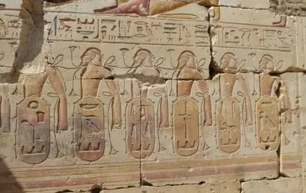 Os templos de Dendera e Abydos de Luxor