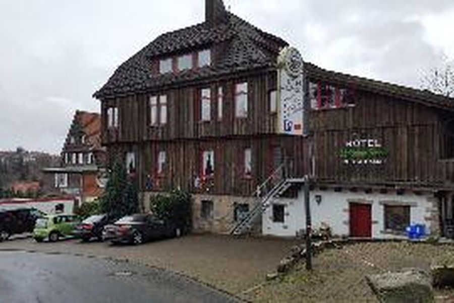 photo-0