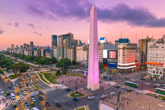 Avenida 9 de Julio e o Obelisco