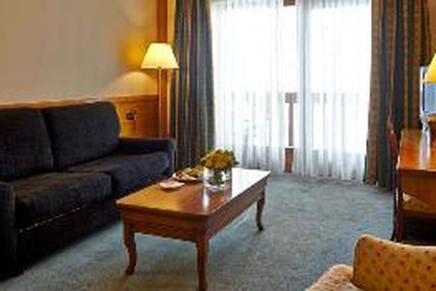 photo-1