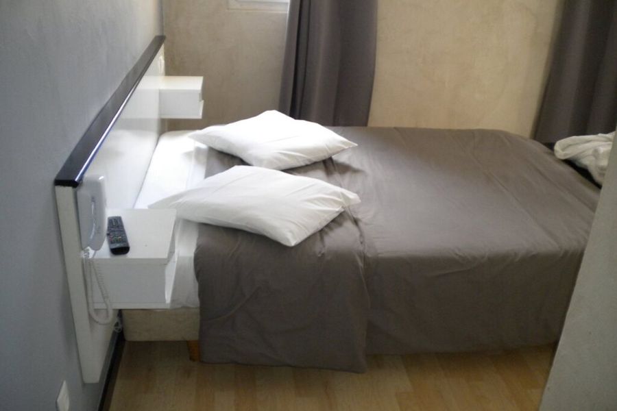 photo-1