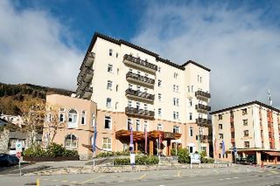 photo-0