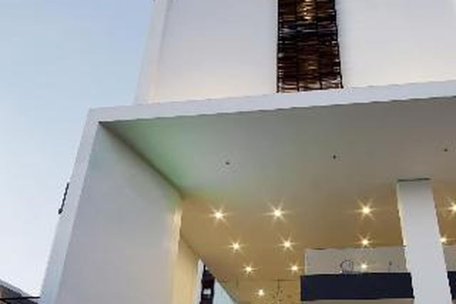 photo-0