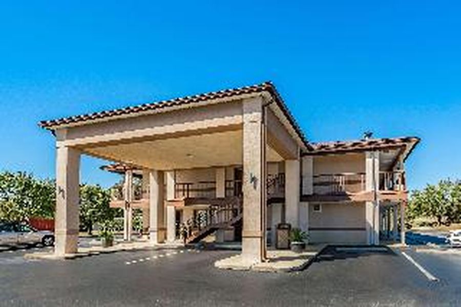 photo-1