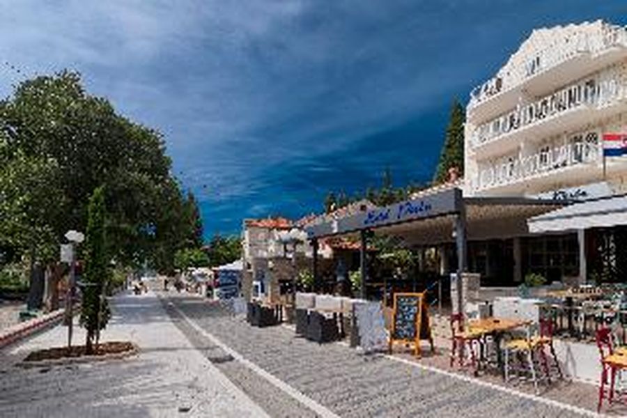 photo-1