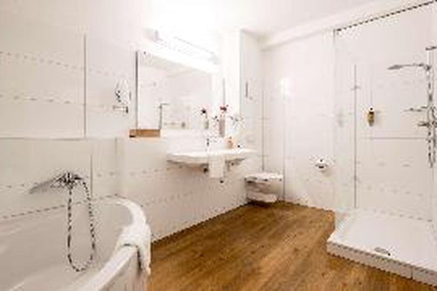 photo-1