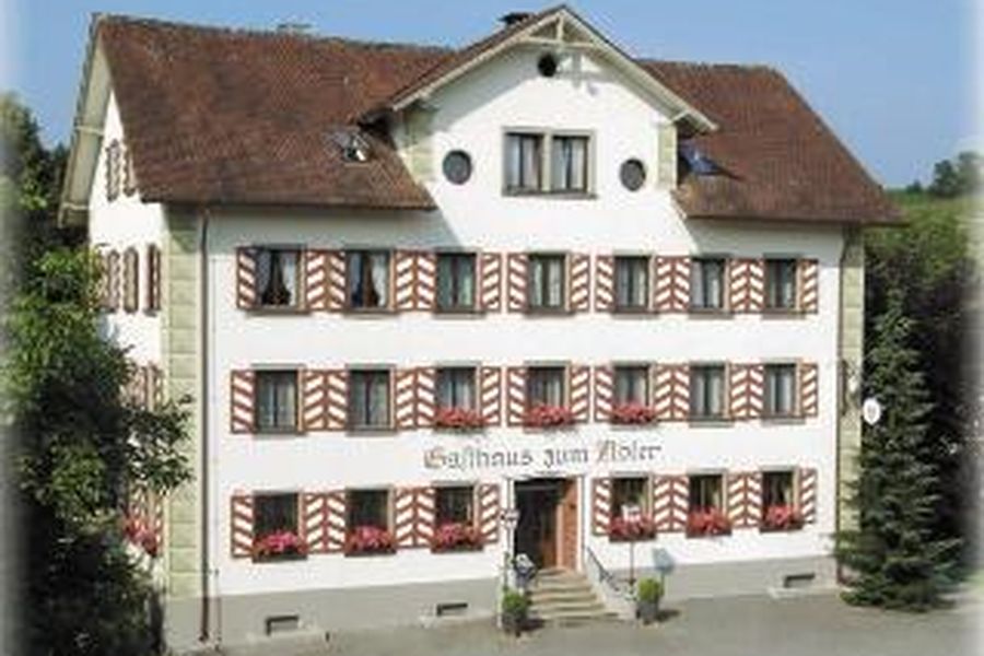 photo-0