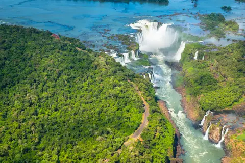 Pacote - Foz do Iguaçu - Voo + Hotel - 2026